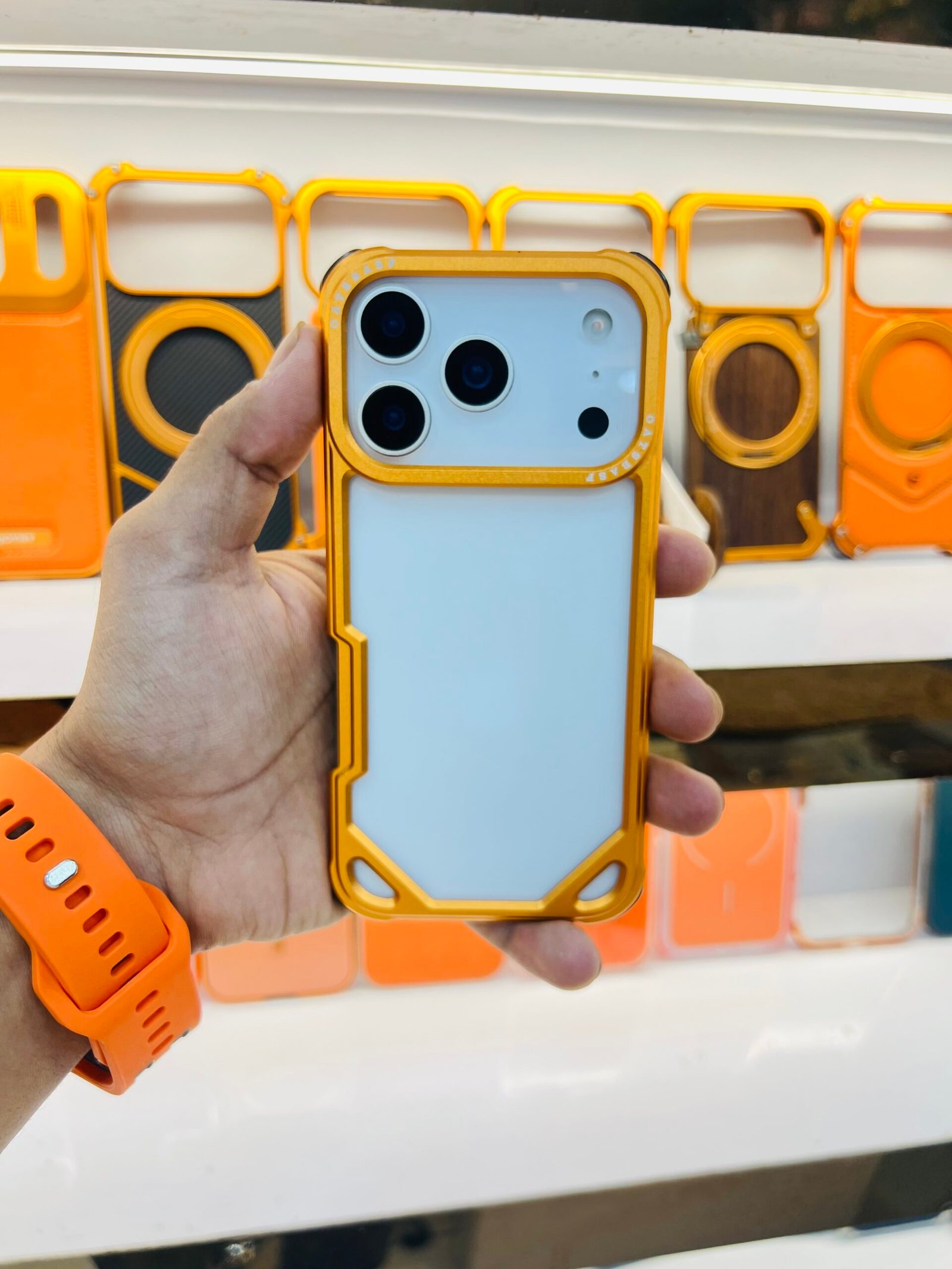 Metal bumper case