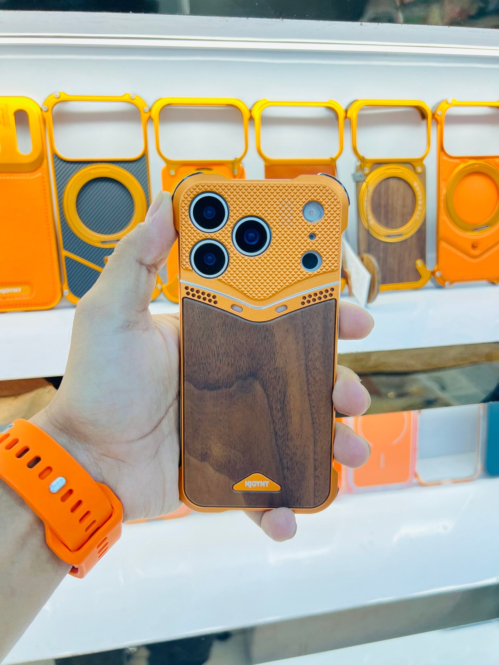 Vertu design mobile case