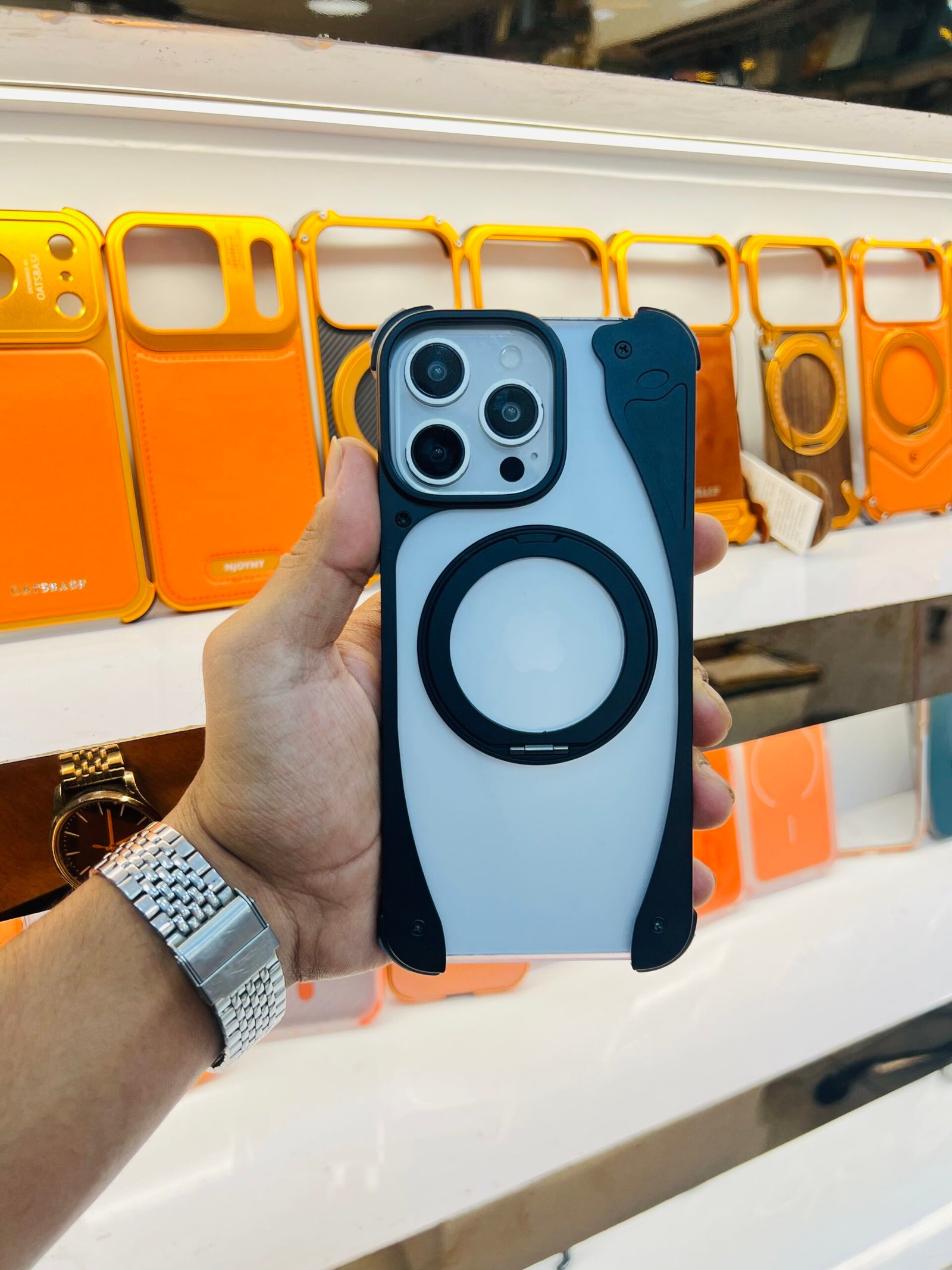 Premium cutout metal case