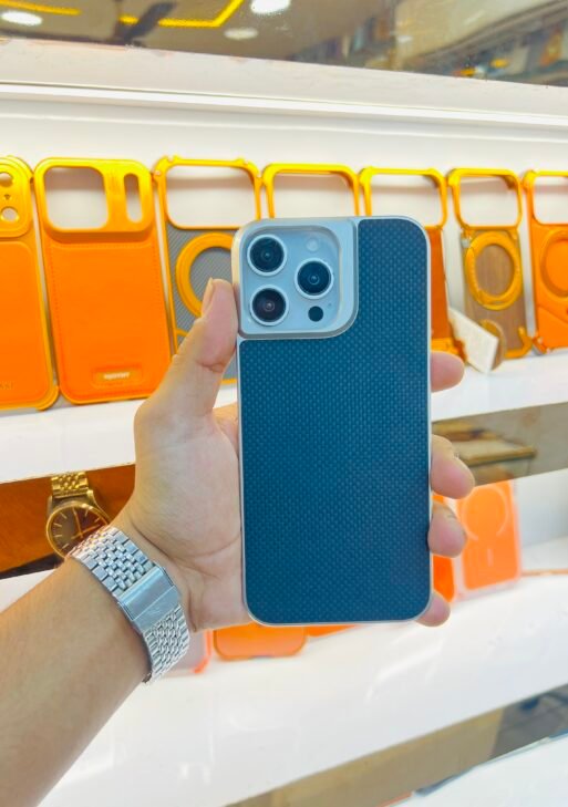 Magnetic case
