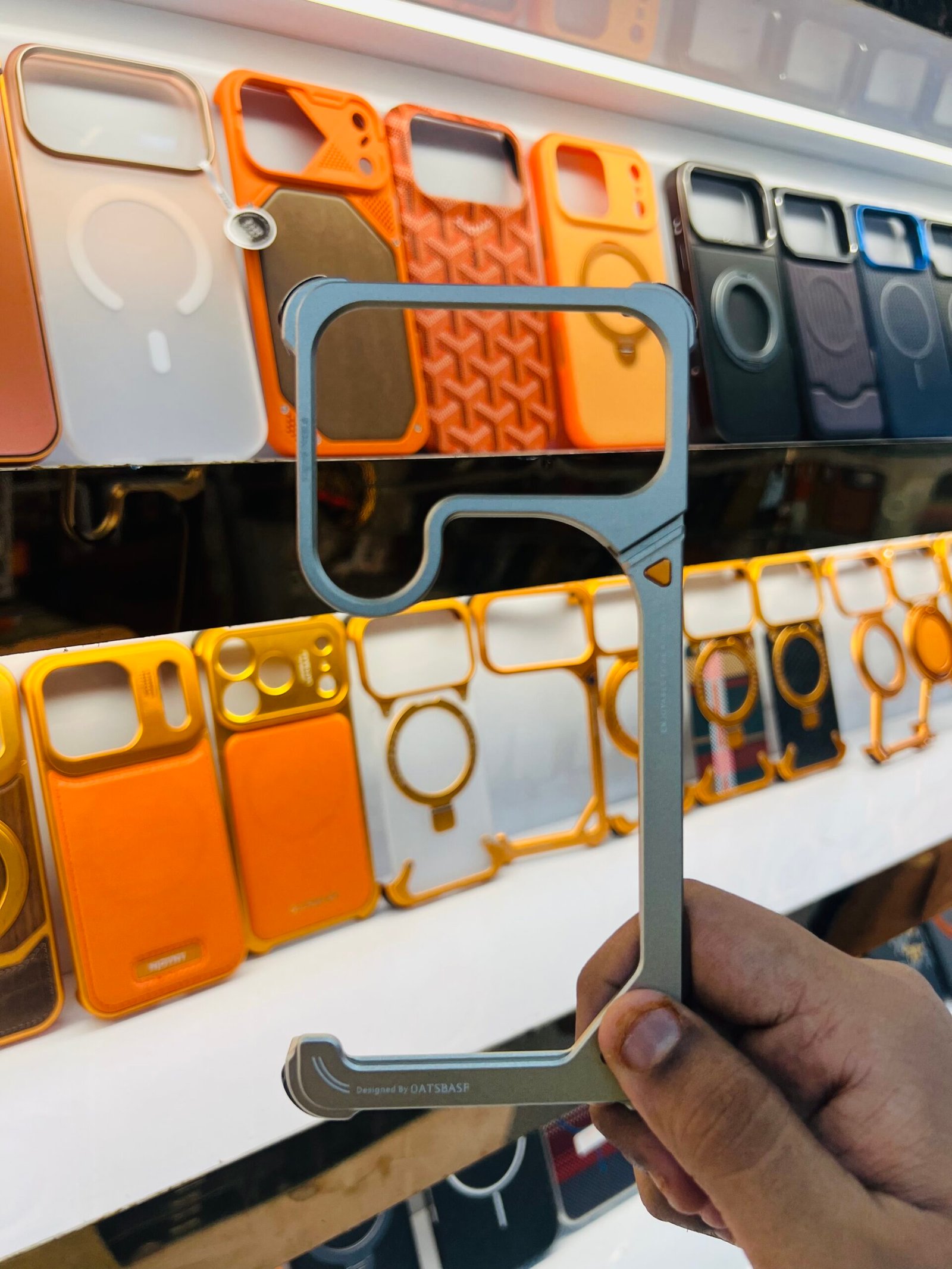 9- design metal case